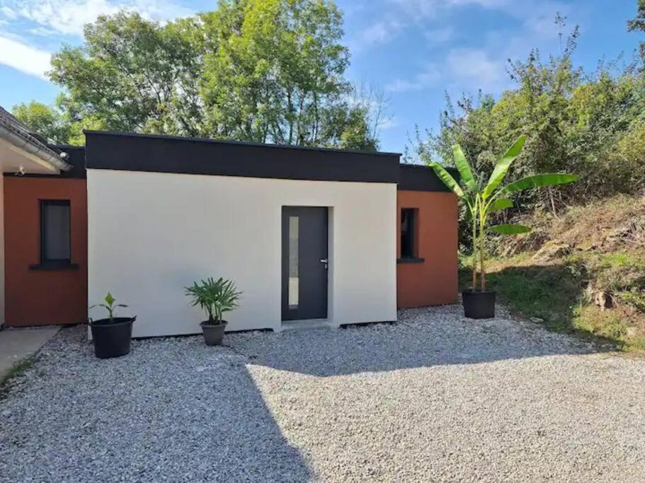 Logement Neuf A 2 Pas Du Lac La Bridoire 外观 照片